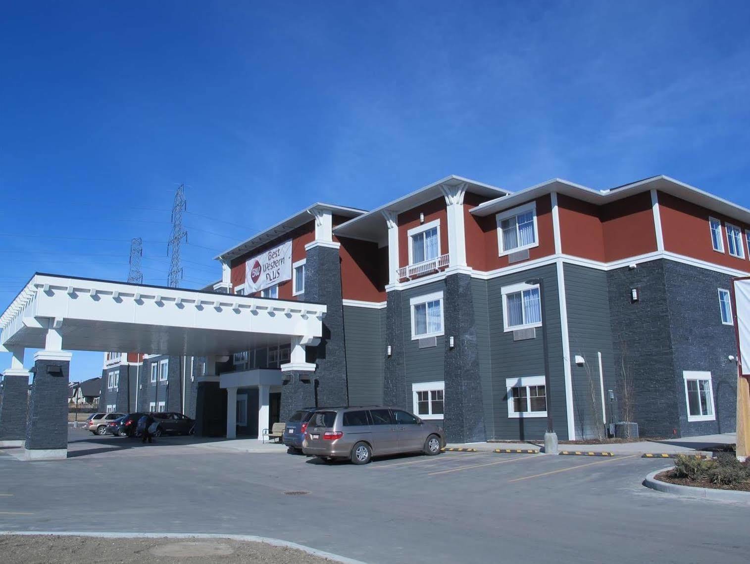 Best Western Plus Chestermere Hotel Buitenkant foto